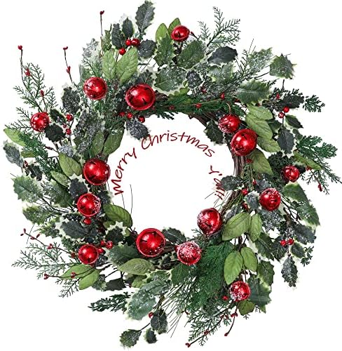 Ynylchmx 22 אינץ 'זר חג מולד לדלת הכניסה, זר חג המולד עם דלת עם עלי אורן ירוקים חרוטים פעמונים אדומים, תפאורה