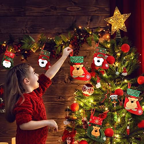CHALYNA 32 PCS מיני גרבי חג המולד מחזיקי כלי כסף לחג המולד 3D סנטה שלג אייל איילים עץ חג המולד גרבי חג המולד גרביים