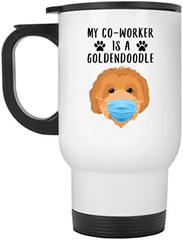 אהבתי את עמיתיי ההסגר שלי הוא Goldendoodle מצחיק אומר מתנות שנונות חג המולד 2023 ספל נסיעות כסף 14 עוז