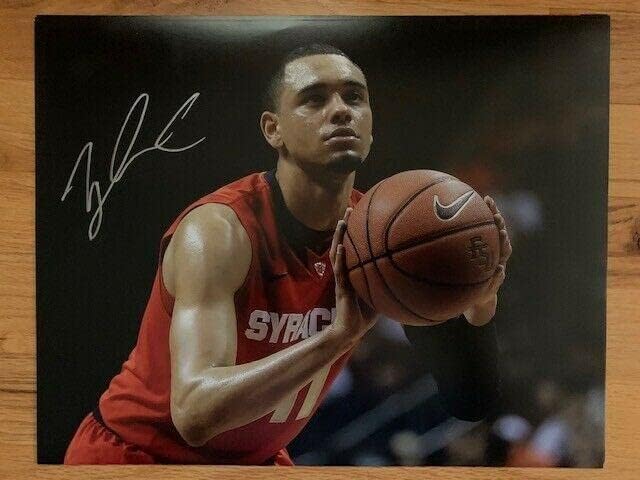 טיילר אניס יד חתמה 11x14 צילום צבע+COA Syracuse Basketball Pose נהדר - תמונות קולג 'עם חתימה