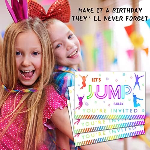 ISOVF 4 x 6 קפיצת קשת קפיצה למסיבת יום הולדת כרטיסי הזמנה עם מעטפות - מסיבת בית טרמפולינה מקפיץ את המסיבה - C05