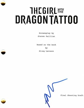 רוני מארה חתמה על חתימה על הילדה עם תסריט הסרטים המלא של דרקון - קרול, סמטת סיוט, אותה, נדירה מאוד